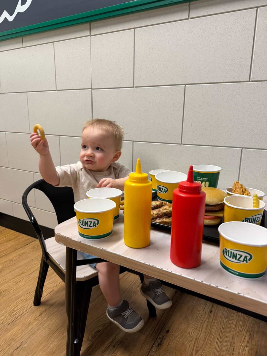 Runza Restaurants tweet media