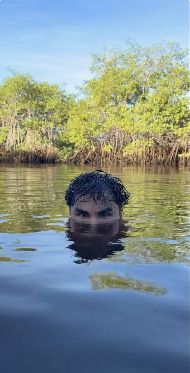 Ruben288221's tweet photo. @centralreality O discurso cabe exatamente pros três que zombam de tudo e de todos com humor e piadas mas querem dar show quando alguém responde a altura  e digo mais, o vídeo deles imitando o Moto Moto do Madagascar tem contexto, a treta é bem mais pesada do que pensam https://t.co/mcqrEkhiVS
