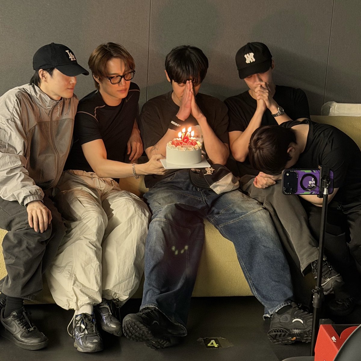 푸름 tweet media