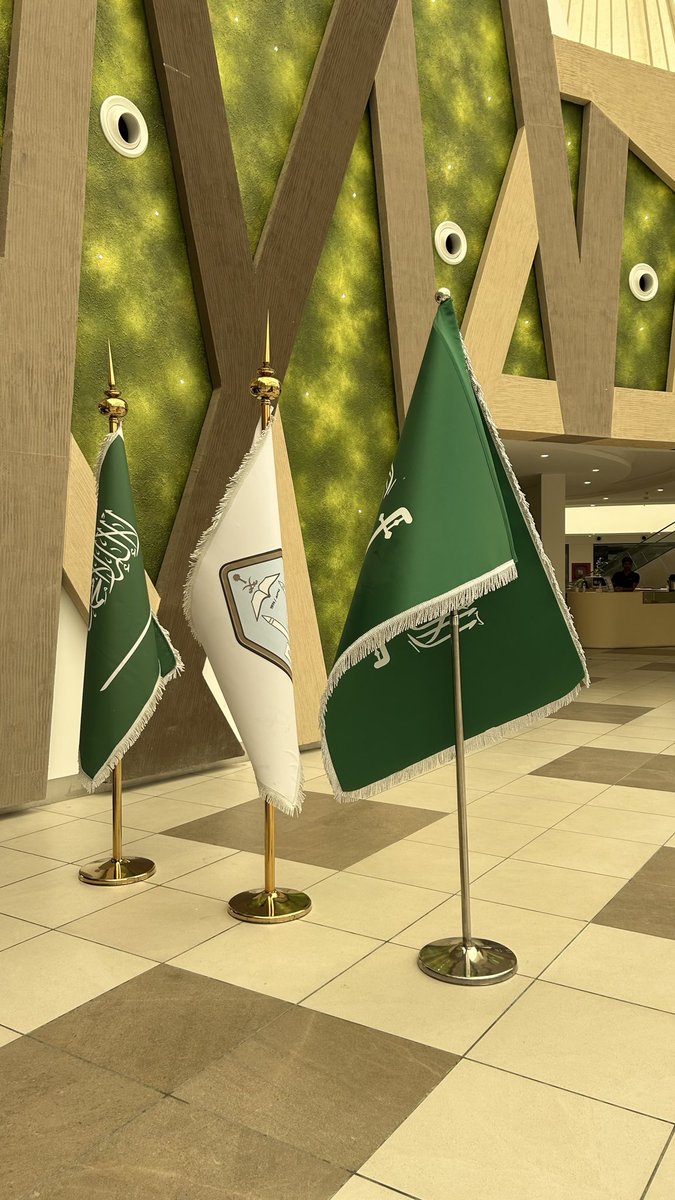 rree_f8's tweet photo. الحمدلله على توفيقه دائمًا 
تشرفت بكوني قائدًا مساعدًا في فريق وهج خلال تنظيم معرض أسبوع المهنة بجامعة الإمام محمد بن سعود الإسلامية 🤍
كانت تجربة مليئة بالإنجاز والتعاون، تعلمت منها الكثير وازدادت فيها فخرًا بالعمل الجماعي
شكرًا لكل من كان جزءًا من هذا النجاح💙
#جامعة_الإمام https://t.co/lzcjwL1GoY