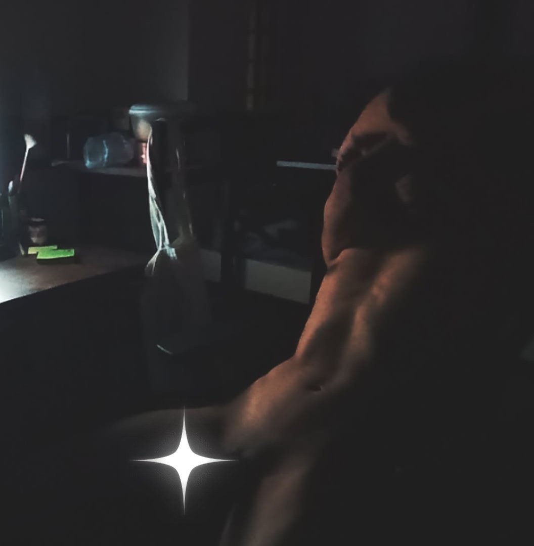 MansHard2's tweet photo. Back                           Or                         Front https://t.co/1aPVwnEDIV