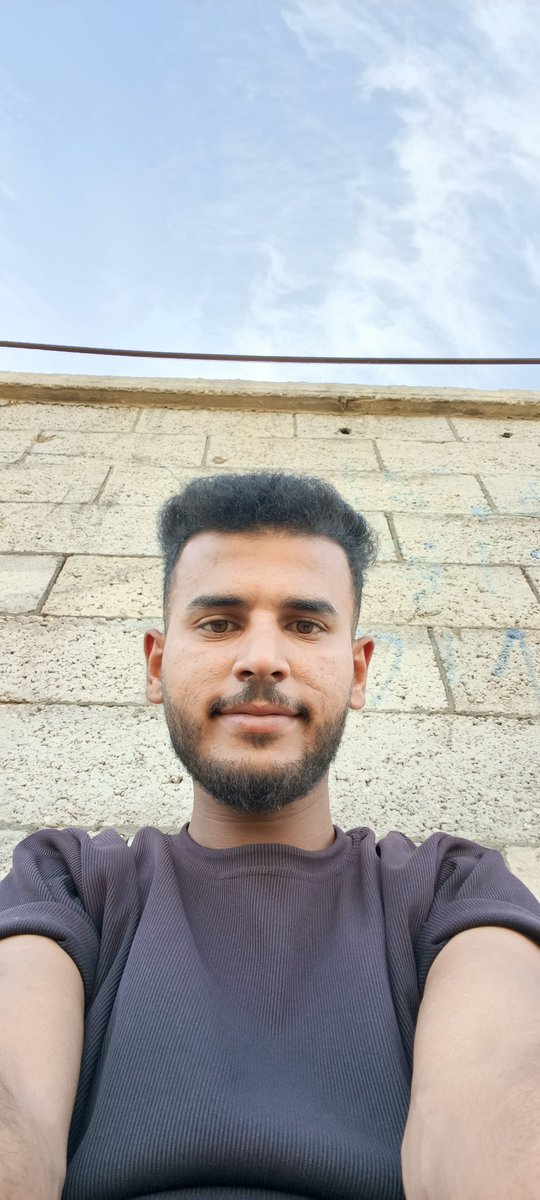 TariqGaza's tweet photo. This smile is on the outside, but inside it's full of complicated problems like a tangled string.
https://t.co/SJiNWJeRbo https://t.co/gGqlMwOVdA