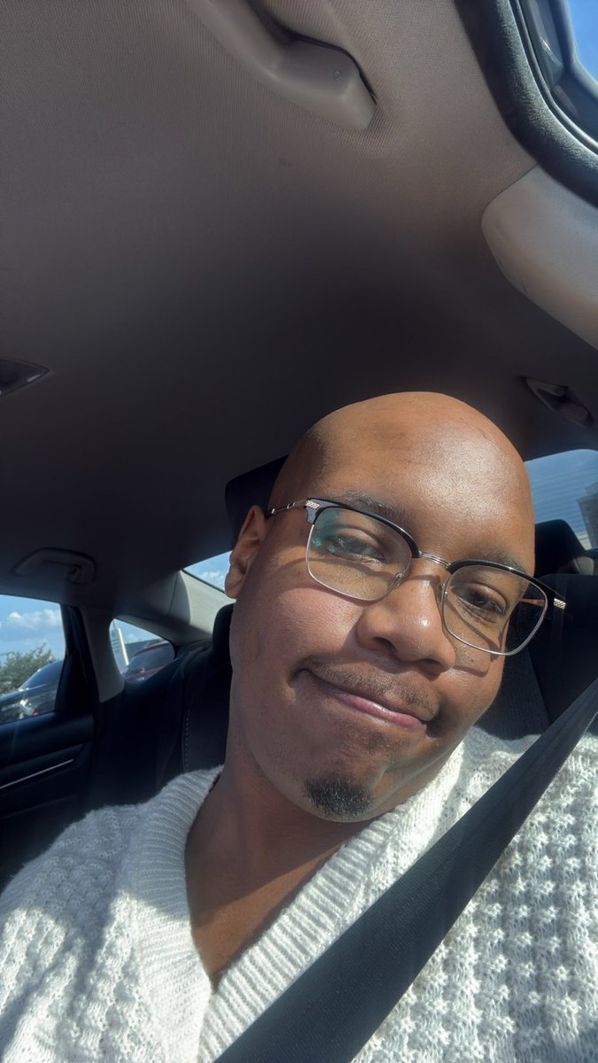 Justbeinty's tweet photo. I liked these pictures lol https://t.co/hOEZkYZ0NQ