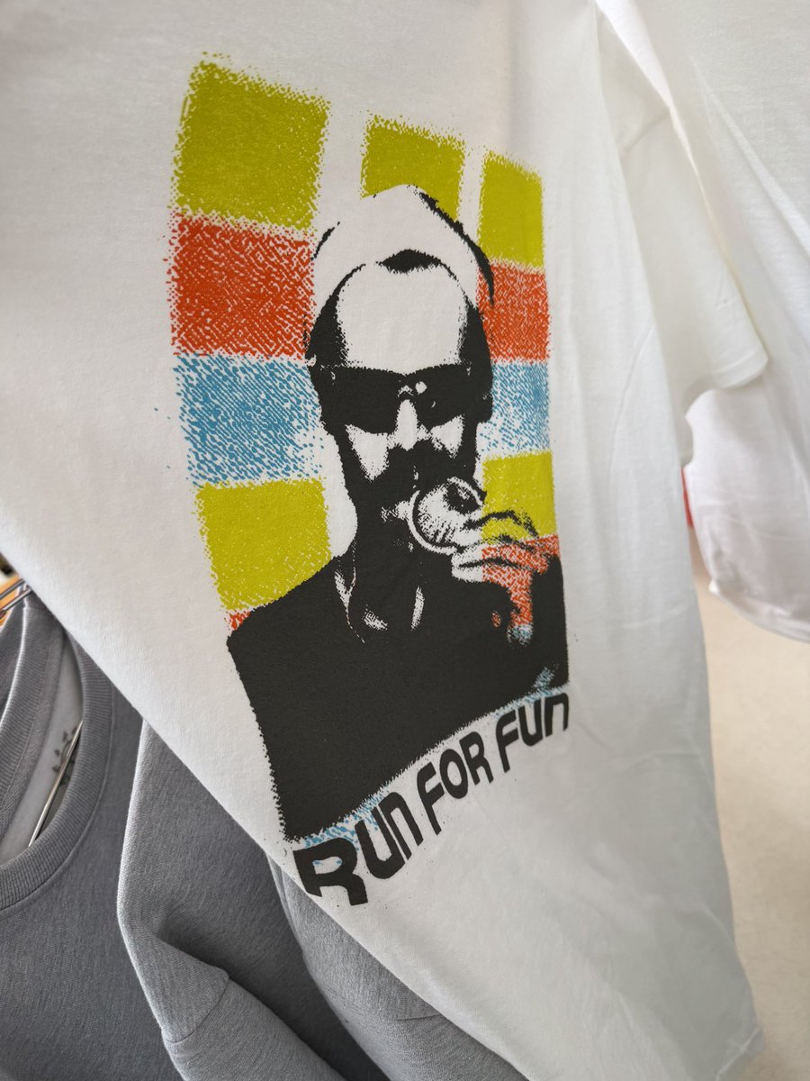 hstbrasil's tweet photo. E já temos imagens da Pop-up que estará vendendo a merch oficial da Together, Together Tour em Amsterdã! 😍

via grapejuicesally https://t.co/e8G9uiD6zl