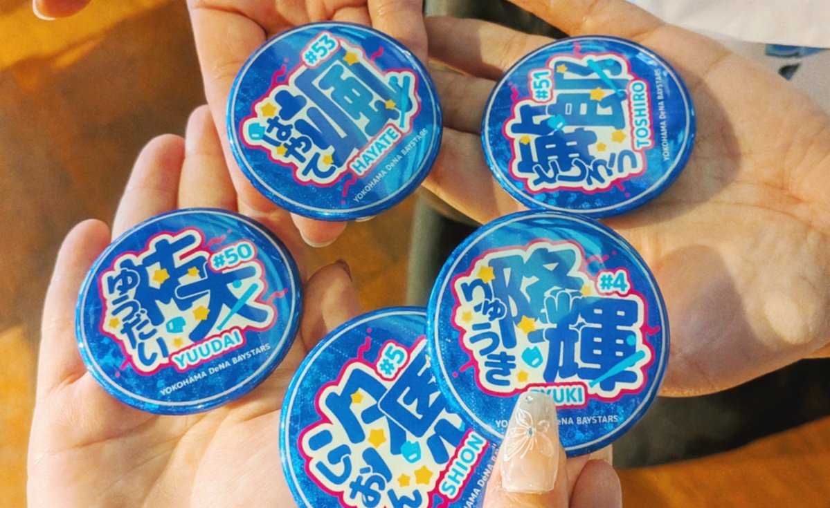 もる tweet media