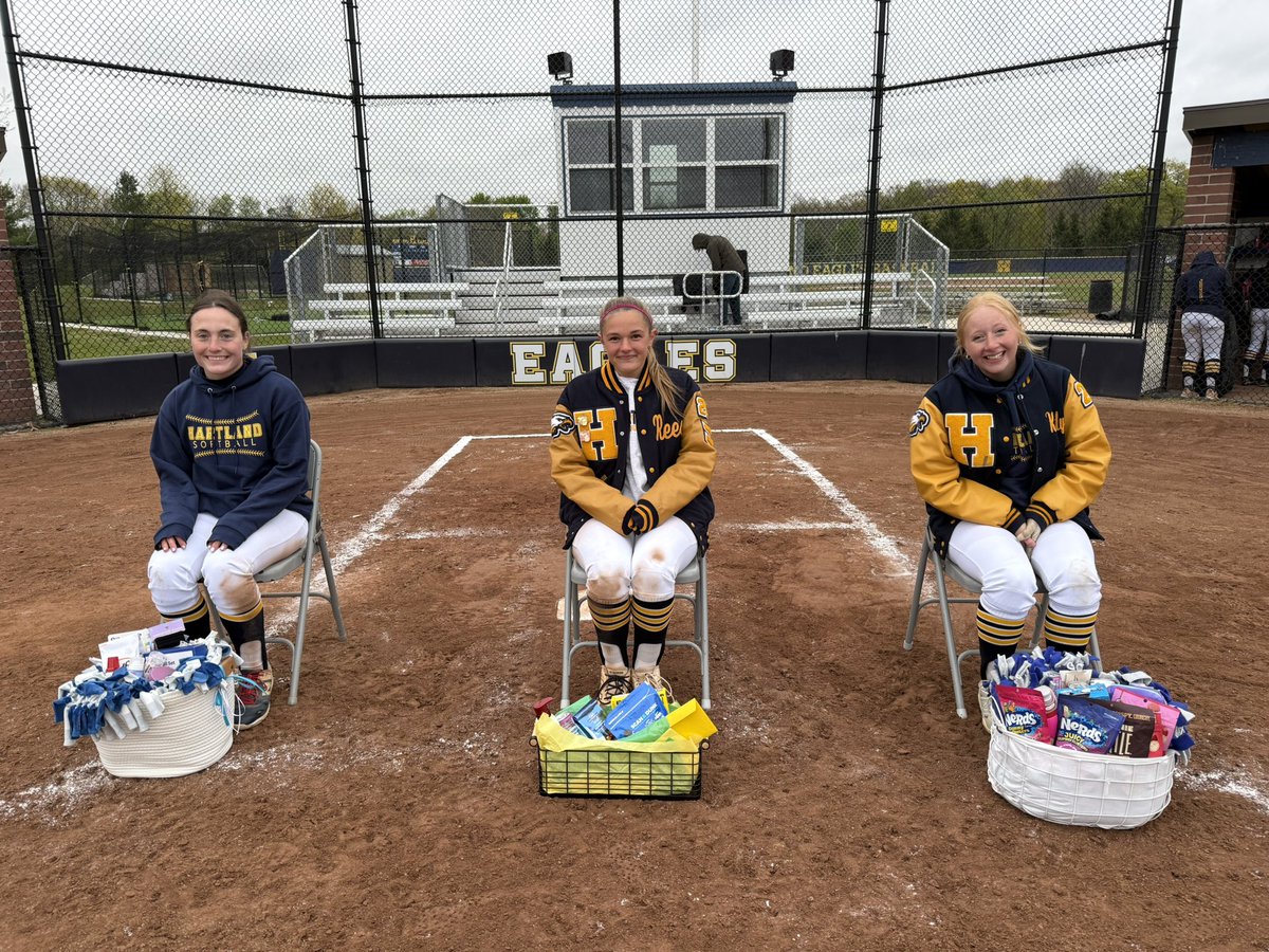 Hartland Softball tweet media