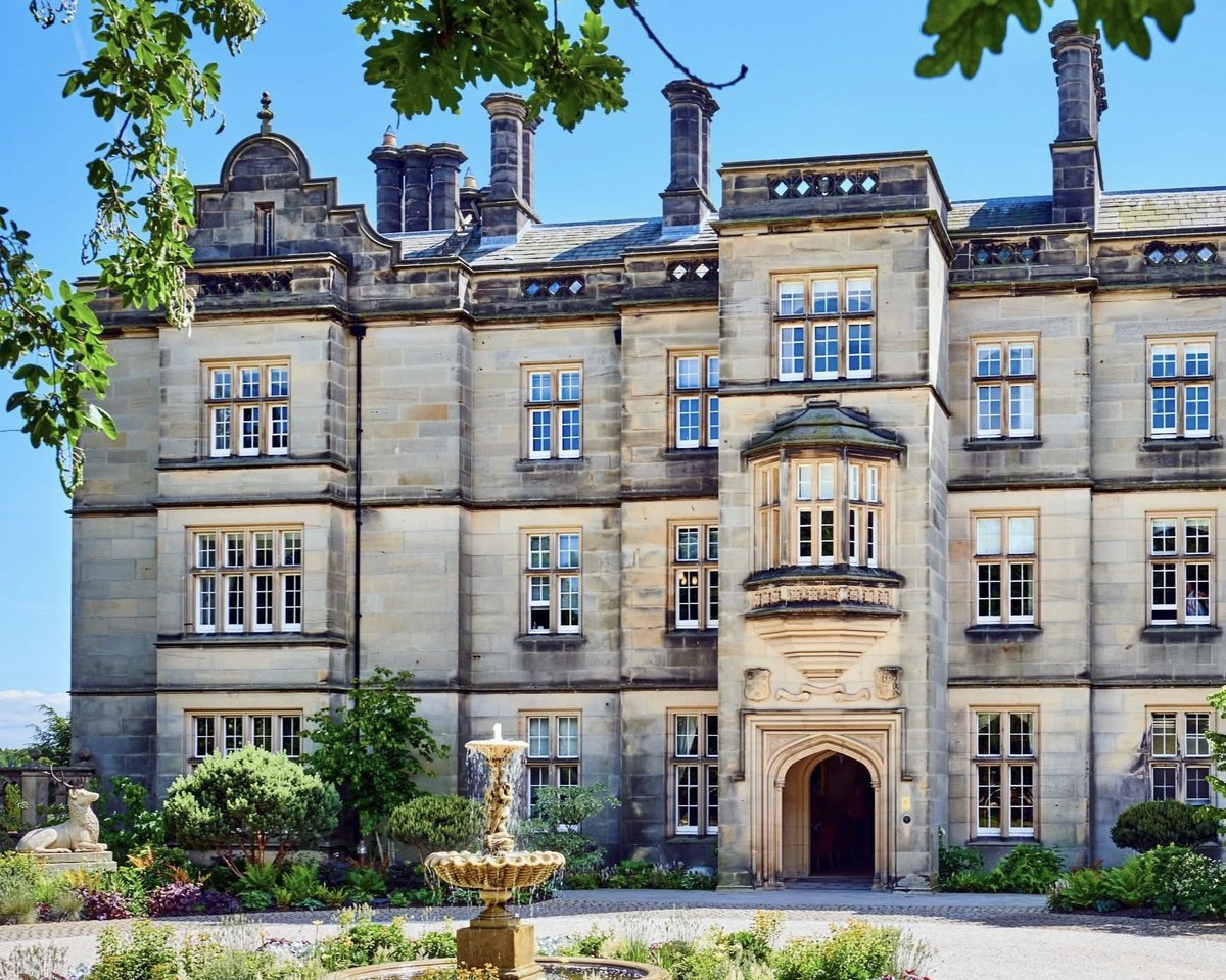 HexhamRaces's tweet photo. 𝐈𝐭’𝐬 𝐂𝐨𝐦𝐩𝐞𝐭𝐢𝐭𝐢𝐨𝐧 𝐓𝐢𝐦𝐞! 

This year we are partnering with Matfen Hall for our Ladies Day on Sunday 21st June. As a result, there will be some great prizes up for grabs in our best dressed competitions including overnight stays and afternoon tea at the magnificent country estate (full details to follow).

Our feature race on the day will be The Matfen Hall Handicap Chase! 

To celebrate the partnership, we are giving away three pairs of Paddock Enclosure tickets for Ladies Day… 

To enter - follow @HexhamRaces, comment WIN, like & re-post this post.

Entries close at 3pm on Friday 22nd May.

Good luck!