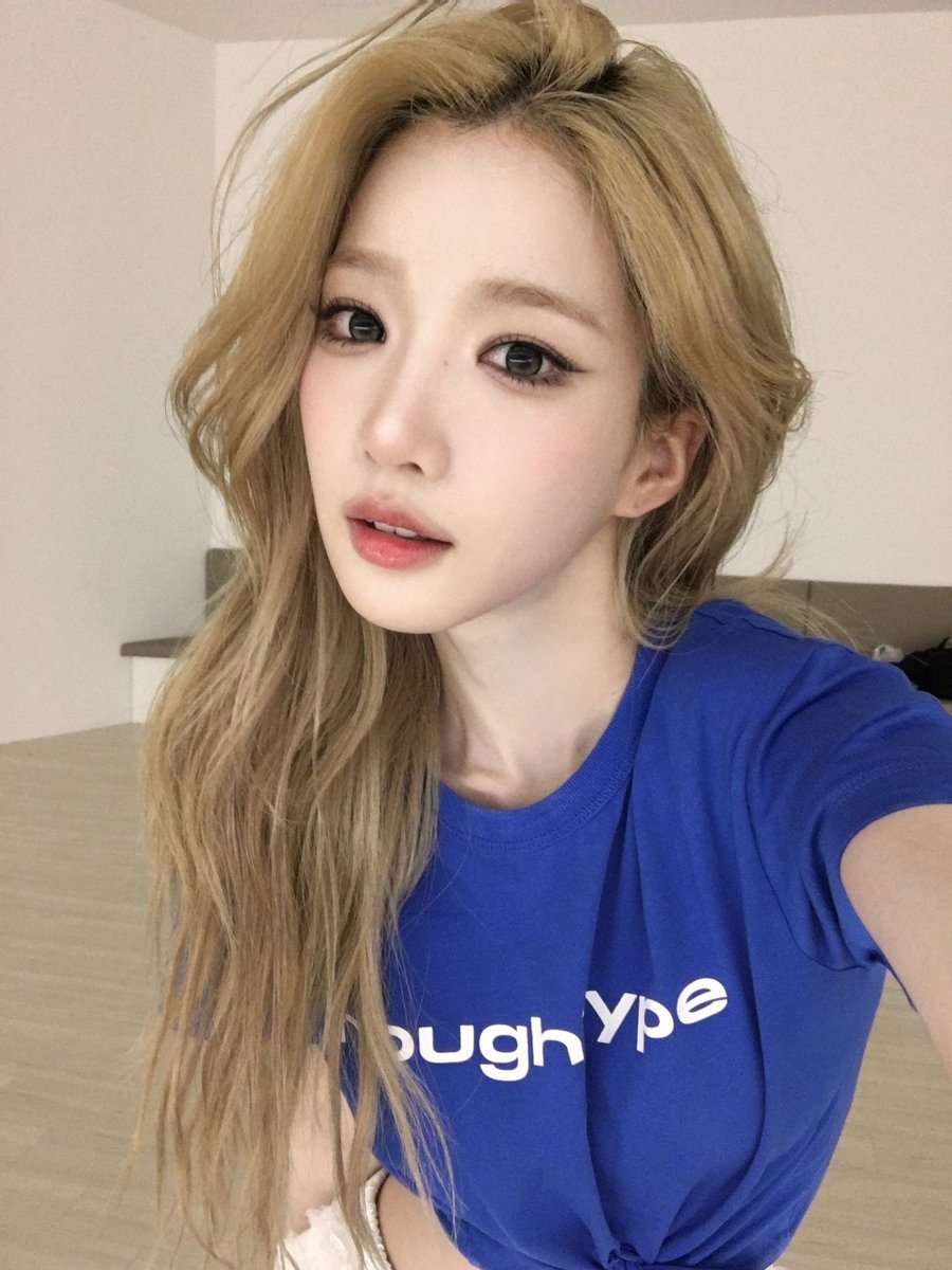 YOOYEON GLOBAL🐰 tweet media