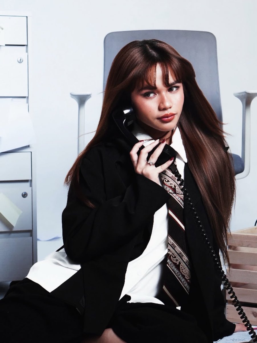 chstarkive's tweet photo. FINALLY FINALLY?!?! MISS ASHLEY SARMIENTO?!?? THE POWER THAT THESE PICTURES HOLD WOAH WOAH WOAAAH https://t.co/9xGXfSIw7E