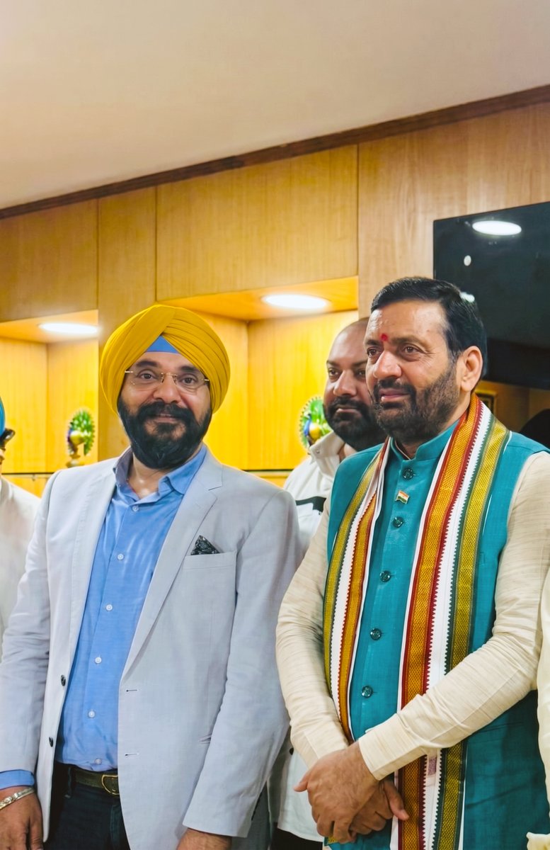 GSB50k's tweet photo. Had the honour of meeting Nayab Singh Saini, Chief Minister of Haryana, and exchanging perspectives on the state’s remarkable development journey - investment potential &amp; sustainable growth. https://t.co/zotlYP1JRV