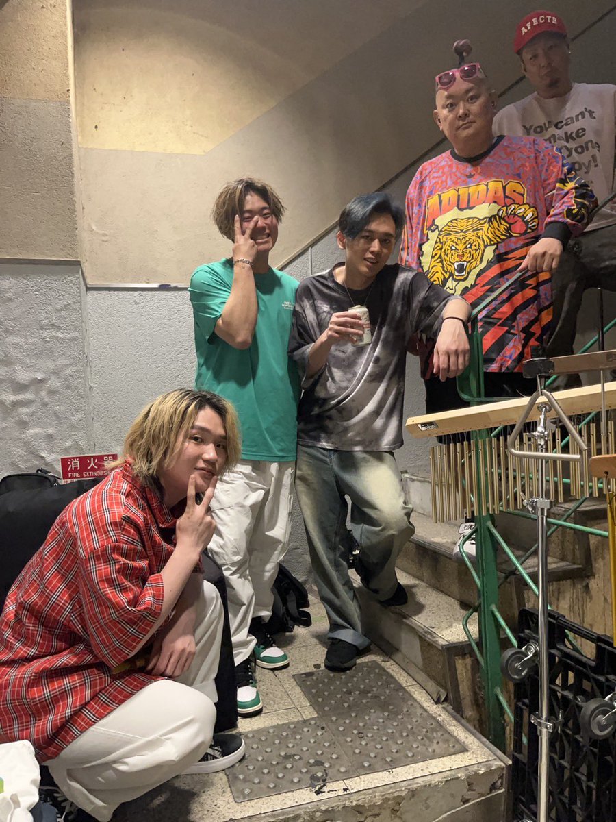 UnpRayable1030's tweet photo. 😋ThankYou😋

「BRAIN HIGHWAY Day.1」

@アメリカ村DROP

対バンの皆さま
ライブハウススタッフの皆様
そして足を運んでくれた皆様ありがとうございました！

またライブハウスで会いましょう！
#UnpRayable
#ホシミッツ
#junkUnit
#MOS
#asanoraincoat
#MASTER1 https://t.co/8ek8BtOiYQ
