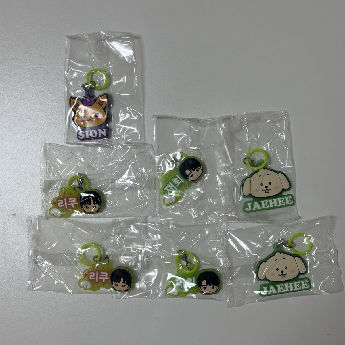 luv3nu_'s tweet photo. NCT WISH nctwish ぷっくりめじるしアクセサリー ガチャガチャ ガシャポン 交換

【 譲 】シオンB リクA ジェヒAB

【 求 】買取  or  サクヤB

郵送・東京駅付近手渡し・7/6 リリイベ会場にて手渡し可能◎

お気軽にお声掛けください🙇🏻‍♀️ https://t.co/HRInQNRJYQ