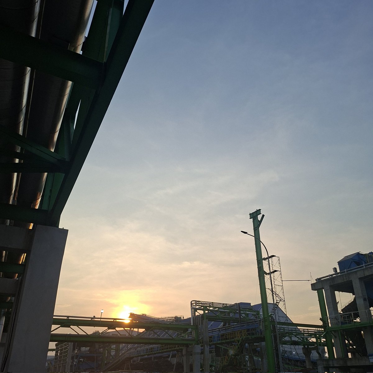 rfebbr's tweet photo. kamenrider https://t.co/b2vThrIrj9
