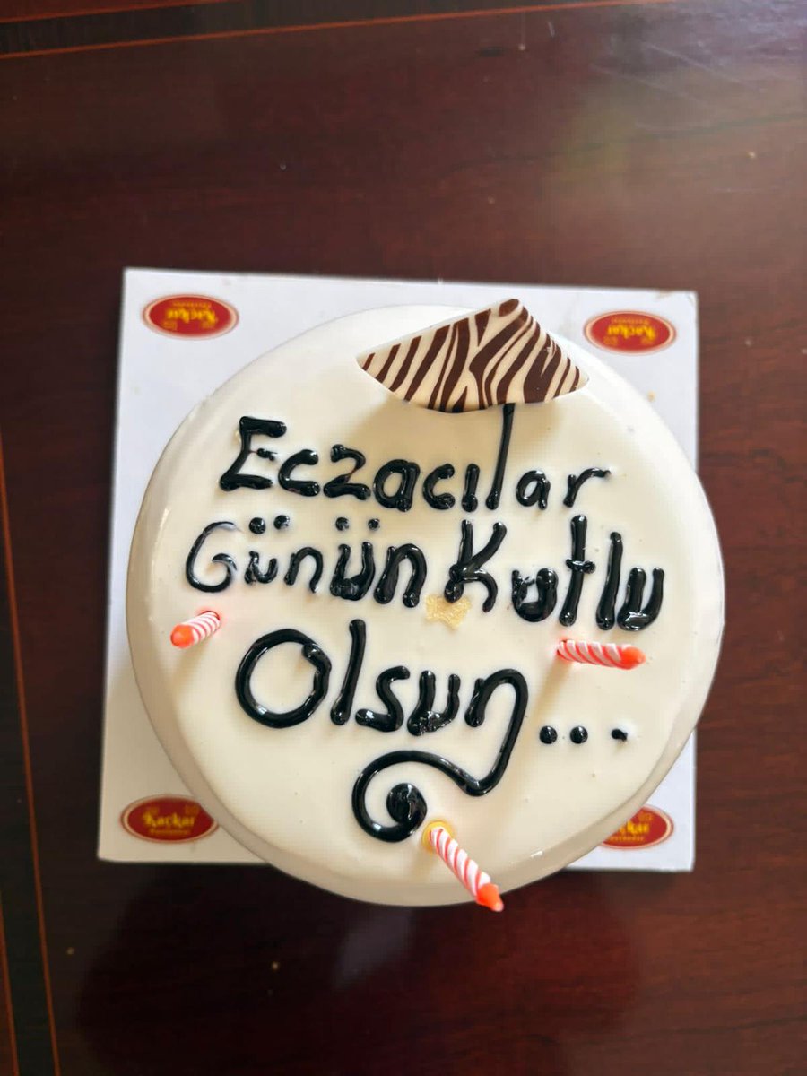 Adilcevazonko's tweet photo. Başhekimimiz Uzm. Dr. Elif Hatice Özkale ve hastane yönetimimizin katılımıyla, kıymetli eczacılarımızın Eczacılar Günü kutlandı. https://t.co/6kjUZ0YgER