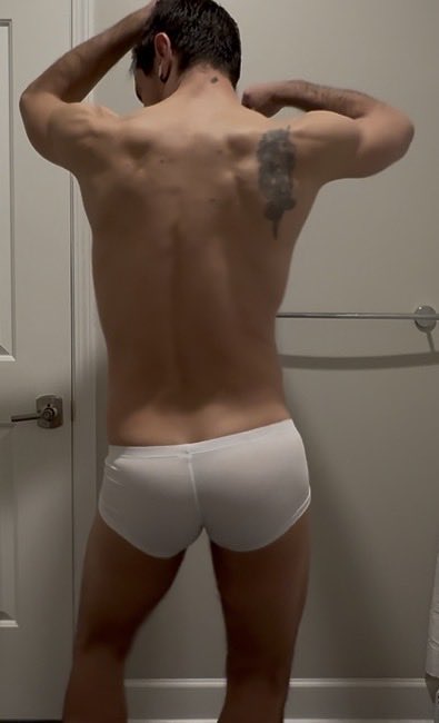 CarterUnchain's tweet photo. Do guys even still care about sexy underwear, or is it all just ‘take it off’? If yes, I’ll make this a series.

#thirsttrap #faceless #gay #gaythirsttrap #fitgay #abs #underwear #jockstrap #bulge #nsfwtwt #gaytwitter #malebody #leanmuscle https://t.co/eElmsDI1we