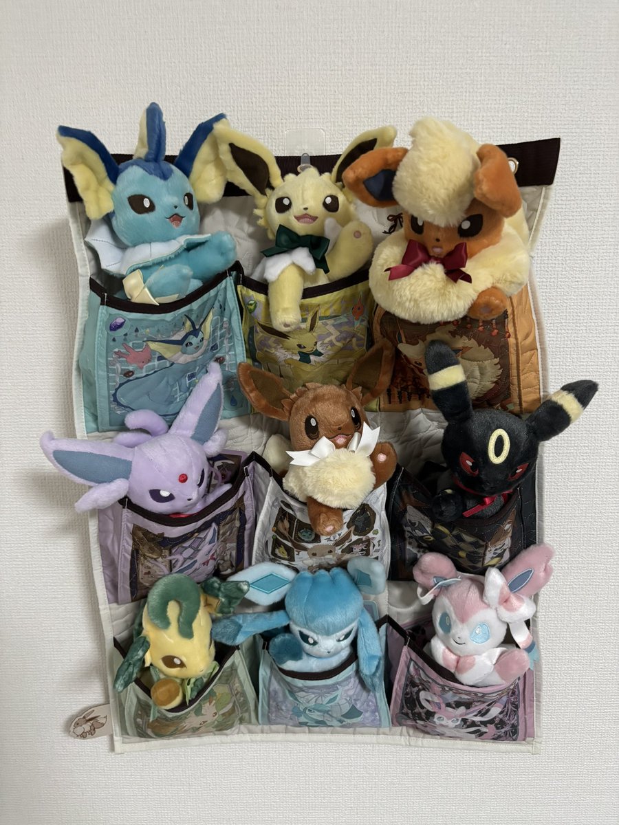 seruhatt's tweet photo. できた〜
かわいい
イーブイズ https://t.co/rGbwXH540I