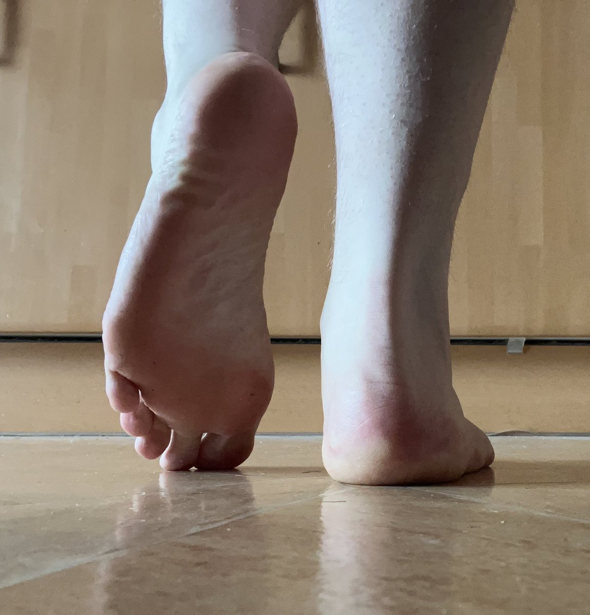 GiantGerman's tweet photo. Giant stinking feet to Crush You and your city😈🦶🏻😜
#feet #bigfeet #sweatyfeet #malefeetfetish #malefeet #malefeetlovers #malefootfetish #malefoot https://t.co/LJafsBpuXM
