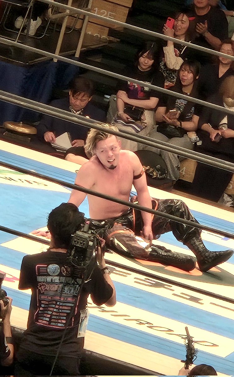 daizaemon14's tweet photo. 退団者が相次いでも
新日ジュニアの未来は明るい
そう思わせてくれる
メインイベント
#藤田晃生 vs #フランシスコ・アキラ
「やり過ぎ上等!!」大会テーマを
体現した試合でした😆
26.5.14 後楽園ホール
#njBOSJ #njpw #新日本プロレス https://t.co/QzJIJxMuvy