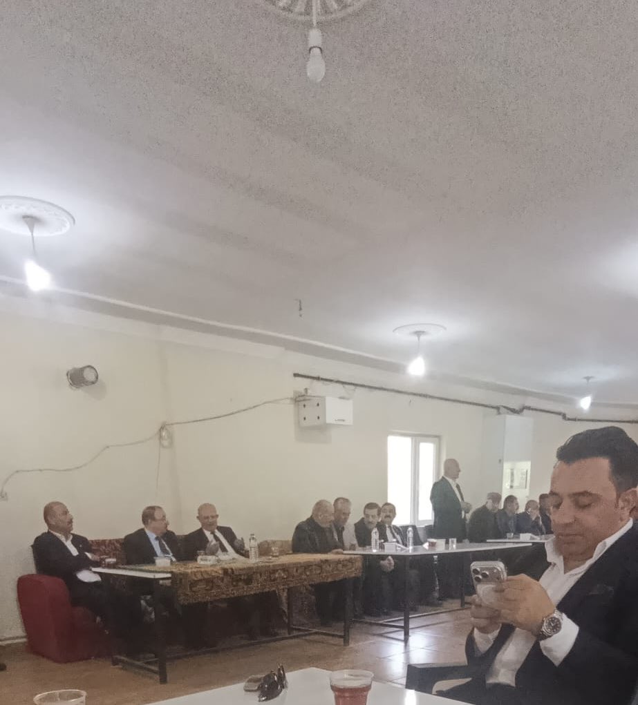 MS_Ozbek's tweet photo. Yiyeni vefat eden #Heyderan Aşireti kurucusu  olduğum kadim Aşiretler fedarasyonu mensubumuz Van #DSP il başkanı Fahrettin ÇUYRAK ve #DEMİR Ailesine TAZİYE ziyaretinde bulundum. Merhumu Allah rahmet eylesin mekanı cennet olsun inşallah https://t.co/q7v4tRqesF