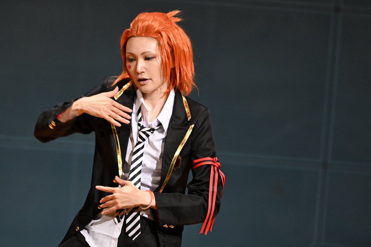 yuki_me2525's tweet photo. 【cos】
手の骨張ってる感じとから髪ばさーってなってたり、雰囲気だったり…みんな好きなやつだと思うの。

あっ、最後のはMCしてる素の雪芽です←

撮影 かーこ。さま@8_k_5 
#こすぱふぇ https://t.co/rfywD2MzUQ