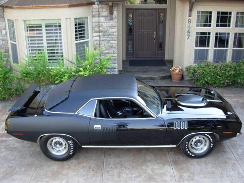 lippyent's tweet photo. 1971 Triple Black 426 Plymouth Hemi cuda! Throwback Thursday π π π₯!! https://t.co/Xh3oTtC8v4
