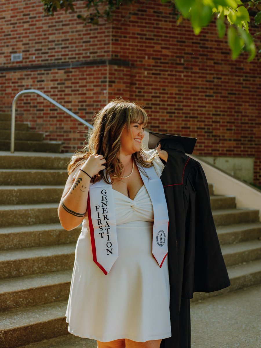 hesbroadway's tweet photo. Congratulations Brooke 🤍❤️🎓 #IUSGrad26 https://t.co/vgvMcwsD89