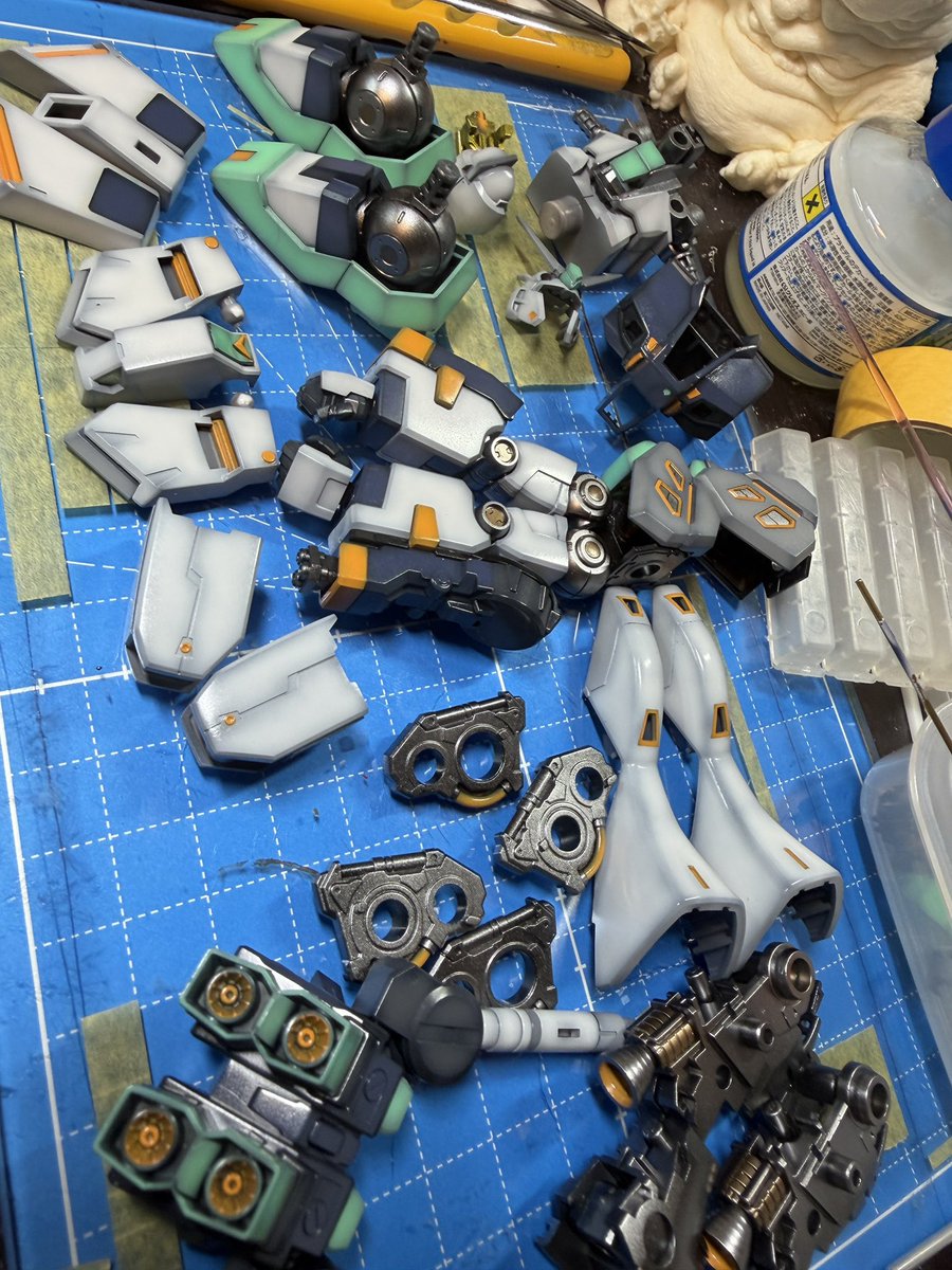 まだスミイレデカール終わってないのに我慢できずに組んじゃう人。興奮