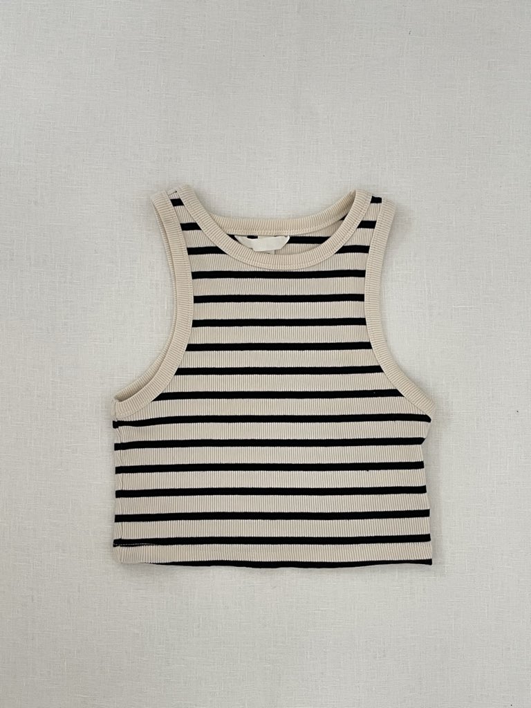 user27126205's tweet photo. h&amp;m (size s)
90.- https://t.co/L51hONg3T8