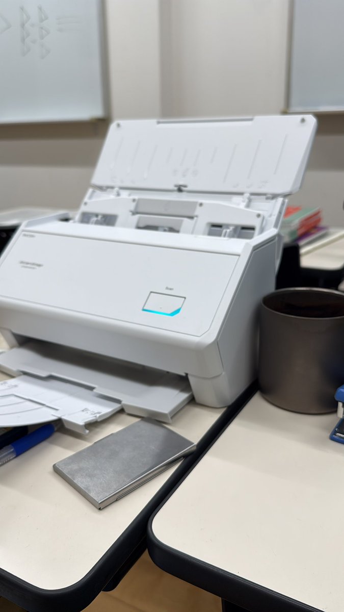 チームあいおい tweet media