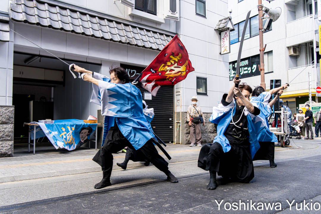 yyoshi72001's tweet photo. ひの新選組祭り
高幡会場、高幡不動参道通りにて https://t.co/9WscMBodOW