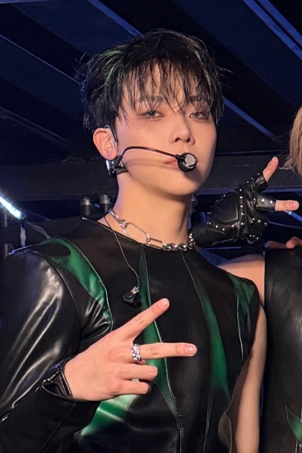 🐺𝙻𝚊𝚗𝚊 ♔ 𝕂 ❦ ☪︎ tweet media