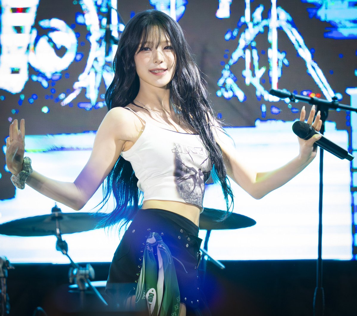 지렁이 tweet media