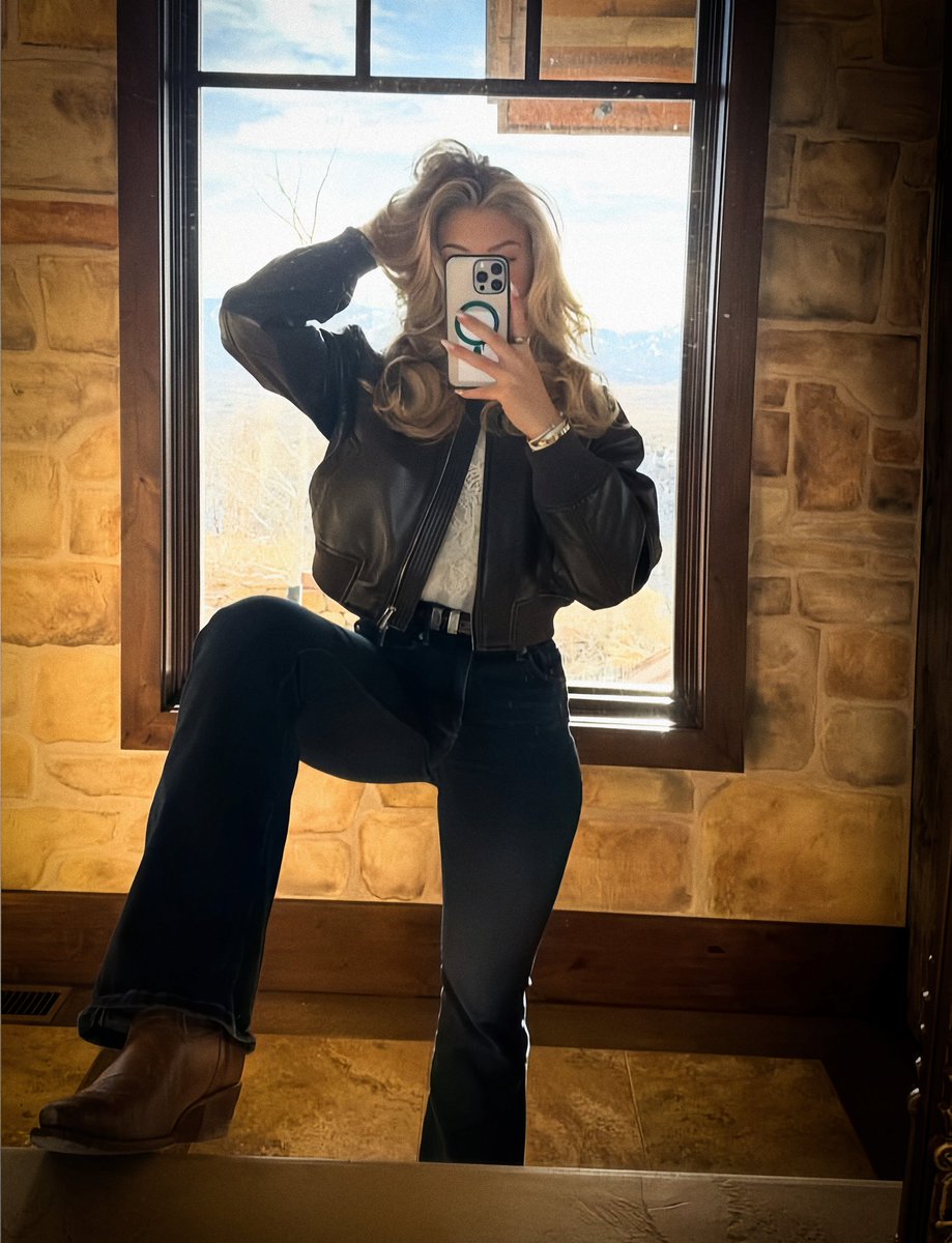 𝙼αℓℓσяᥡ ƒιꪮяєηтιηꪮ tweet media