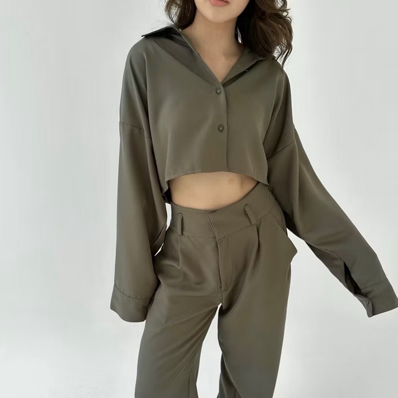 daegaliew's tweet photo. @winterbeargurls aku ada kayak gini kak, merk posha, warna olive, 38k ajaa https://t.co/IG7M1IXXI1