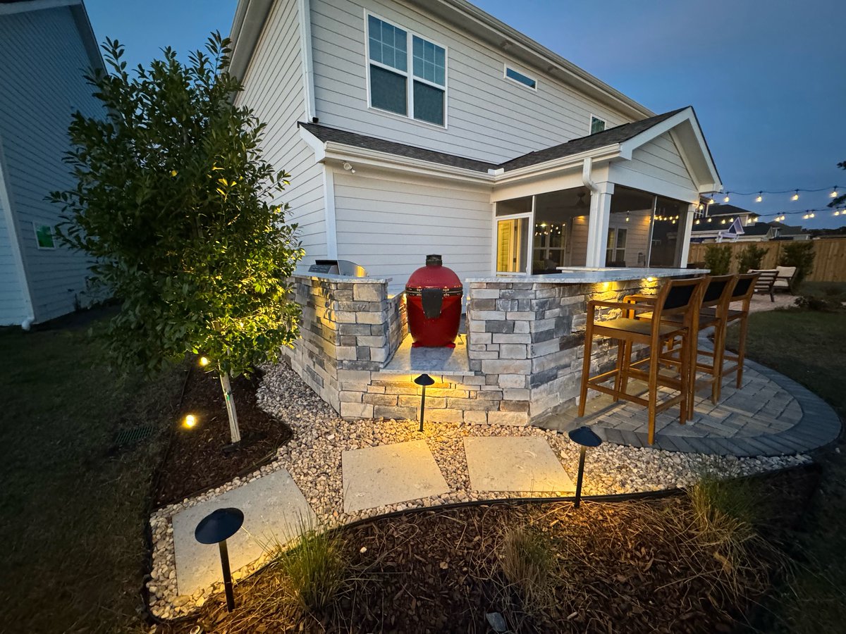_Coastal_Design's tweet photo. Have Dinner and watch the Sunset with a Custom Outdoor Kitchen. Call us today to get started:
📱 910-834-4099
🌐https://t.co/JU21TKsW9a

#wilmingtonnc #outdoorliving #outdoorkitchen #design #create https://t.co/lTaBhnOo21