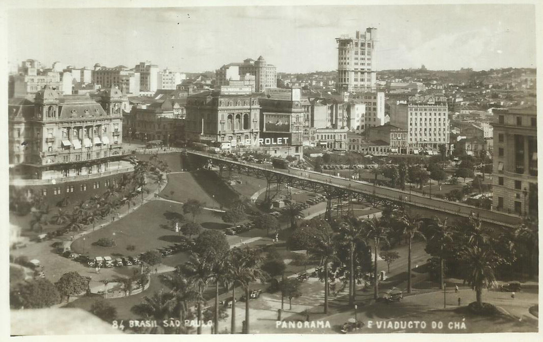 SaoPauloAntiga's tweet photo. Vista do primeiro Viaduto do Chá, Vale do Anhangabaú e arredores em fotografia de 1928 https://t.co/XJKcJ0qFzq