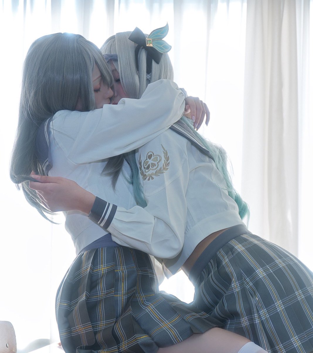 nako tweet media