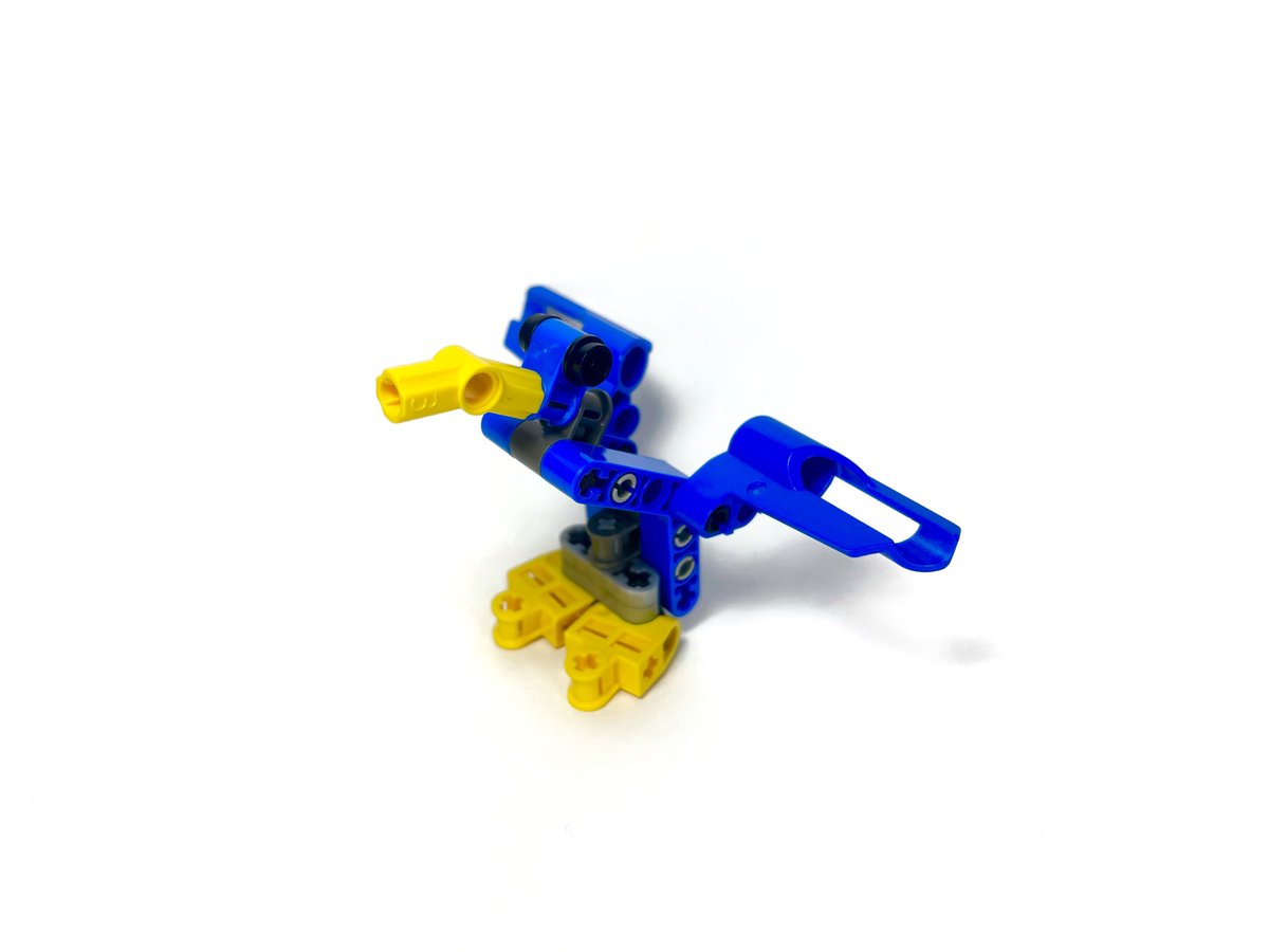 BIONICLE_h's tweet photo. Moa
ポ・ワヒに生息する鳥型のラヒ。
Quest For The Toaのゲームにて登場(写真４枚目)
簡素なテクニックパーツで生物を作り出すところが初期ニクル...！
大きさもトフンガとおんなじくらいで可愛らしいサイズ感。
飼い慣らしてるマトランは移動手段として使うのだとか、便利な鳥だ🦆 https://t.co/oTpZ1nE75q