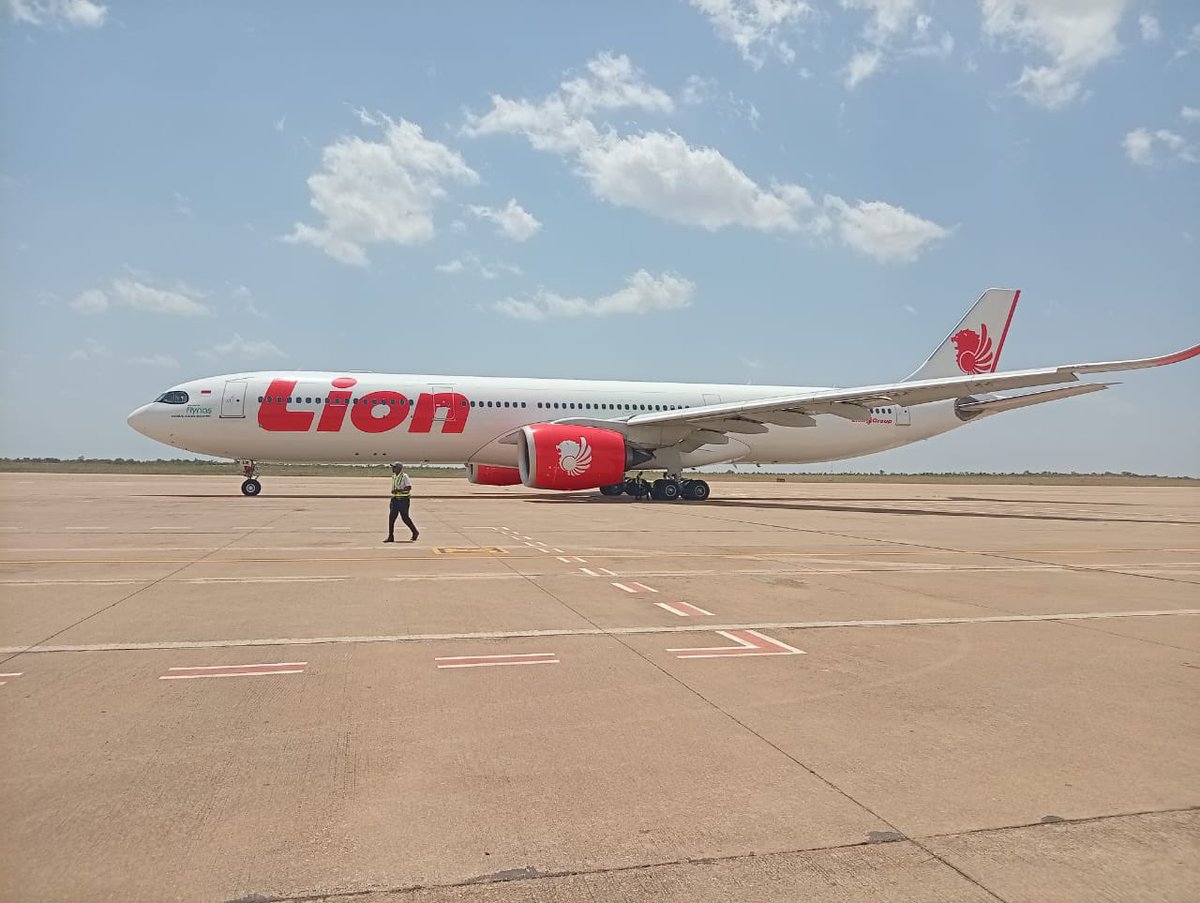 Abdool85's tweet photo. At 01:45pm, the inaugural flight transporting 428 Kaduna pilgrims departed Kaduna International Airport bound for Madina. 

May Allah accept their Hajj
#KDHajj2026 https://t.co/YlAajnNfGb