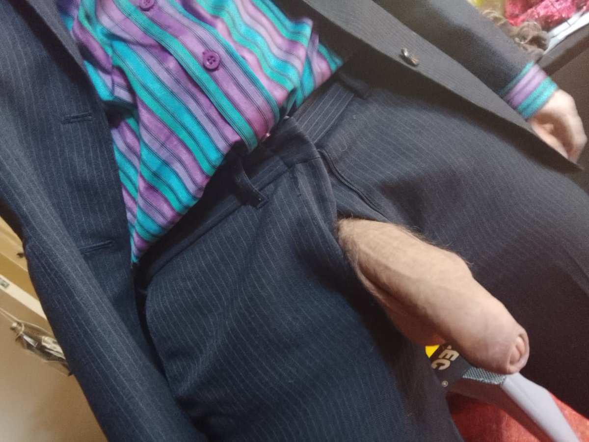 D47768014's tweet photo. Wanna stay late after work and help me do some paperwork?😉 #meninsuits #bigdick #gayporn #gaysex #menatplay https://t.co/GSvNuWOOe9