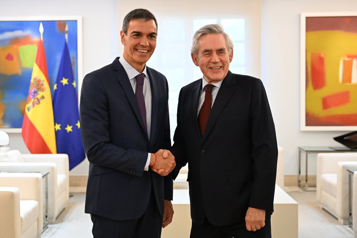 Pedro Sánchez tweet media