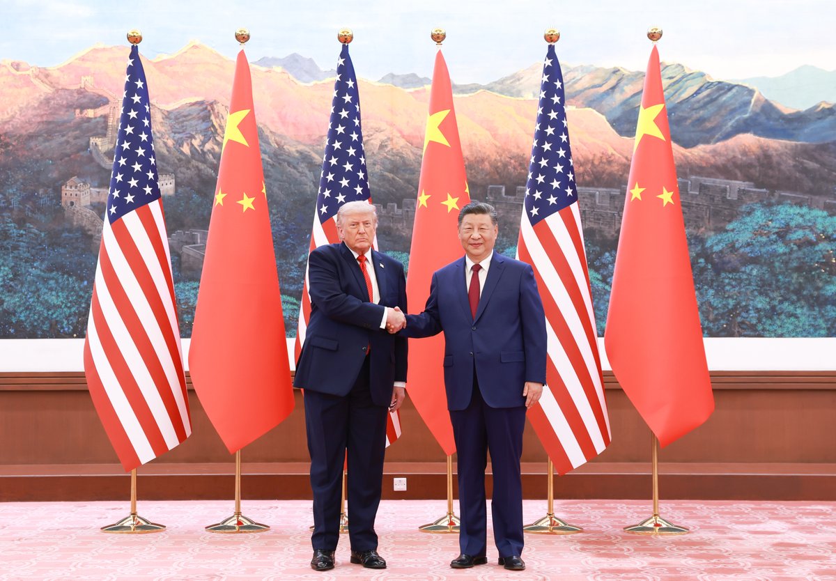 XisMoments's tweet photo. #XiJinping #XiGuests #ChinaUS 
@realDonaldTrump https://t.co/Z6b2M74NVz