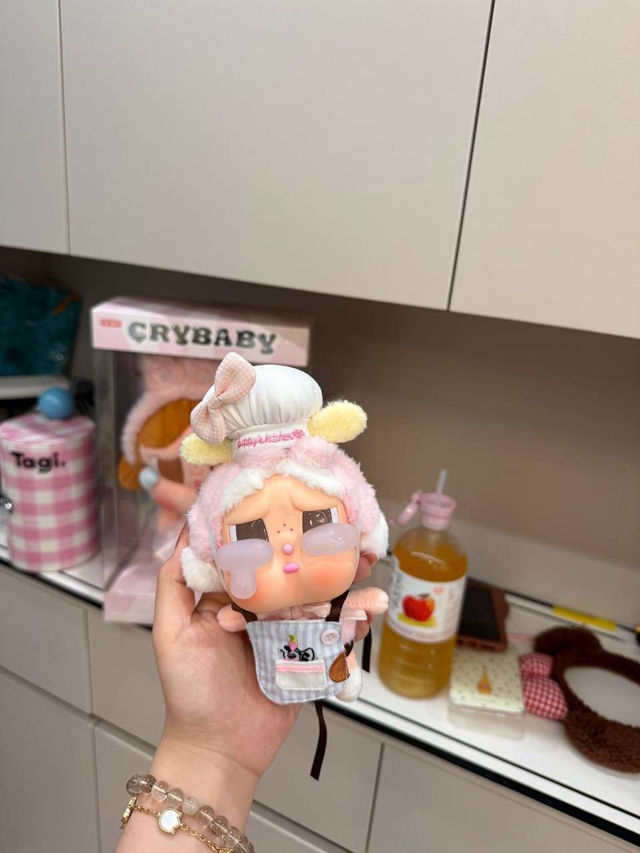 KaitlynTen71179's tweet photo. This little Cry Baby doll totally melted my heart today! 💦
It looks so adorable crying—I actually feel like handing it a tissue!

#CryBaby #CutenessOverload #HeartMelted #HealingDoll #IllegallyCute #FigureCollector #CollectionLife https://t.co/LpE7Uc2Xju