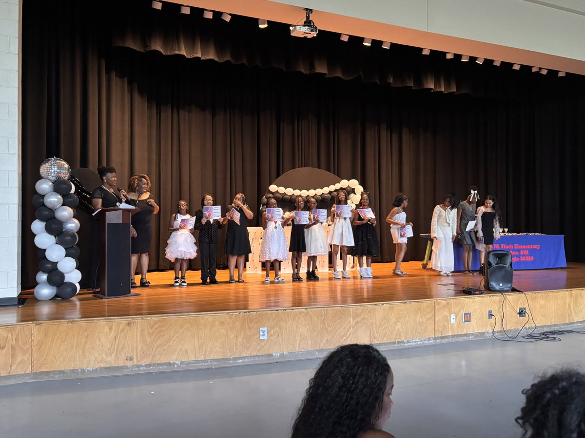 APSFinchEagles's tweet photo. We had an evening of elegance to celebrate our scholars for showing excellence in extracurricular activities this school year!  We are so proud of our scholars!! #BlackandWhiteGALA🖤🤍 @apsupdate @DrTSpencer @CuylerBentley https://t.co/I50NEfz3Gg
