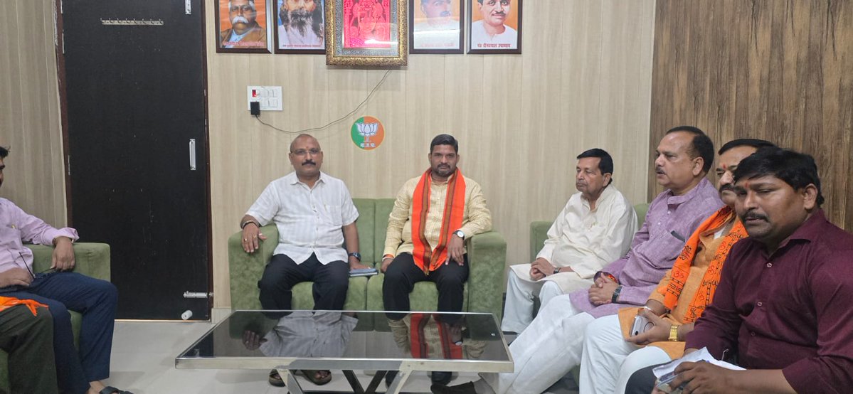 Madhvendra Pratap Singh Ranu (Modi ka parivar) tweet media