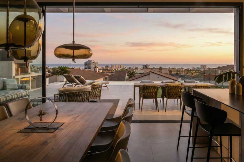 MirsaMobles's tweet photo. Nuestro último proyecto en Cunit es un claro ejemplo de arquitectura contemporánea frente al Mediterráneo. Espacios fluidos, piscina infinity, mobiliario de B&amp;B Italia e interiorismo sofisticado con firmas italianas de alta gama https://t.co/KNHP7aBUpZ https://t.co/T7cubRMa9T