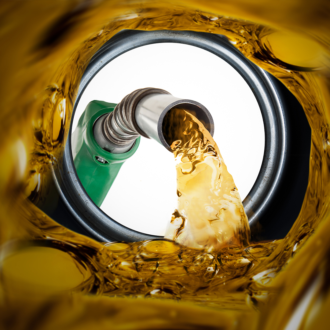 SourceNA's tweet photo. "When the supply of fuel is limited, oil companies will prioritize their own stores and their branded contracts. Unbranded retailers will need to compete for the remaining supply."
Learn more in this #SourceLine article:
https://t.co/GjQEqRtKkD
#Source #SourceUniversity https://t.co/ALebbYe9bb