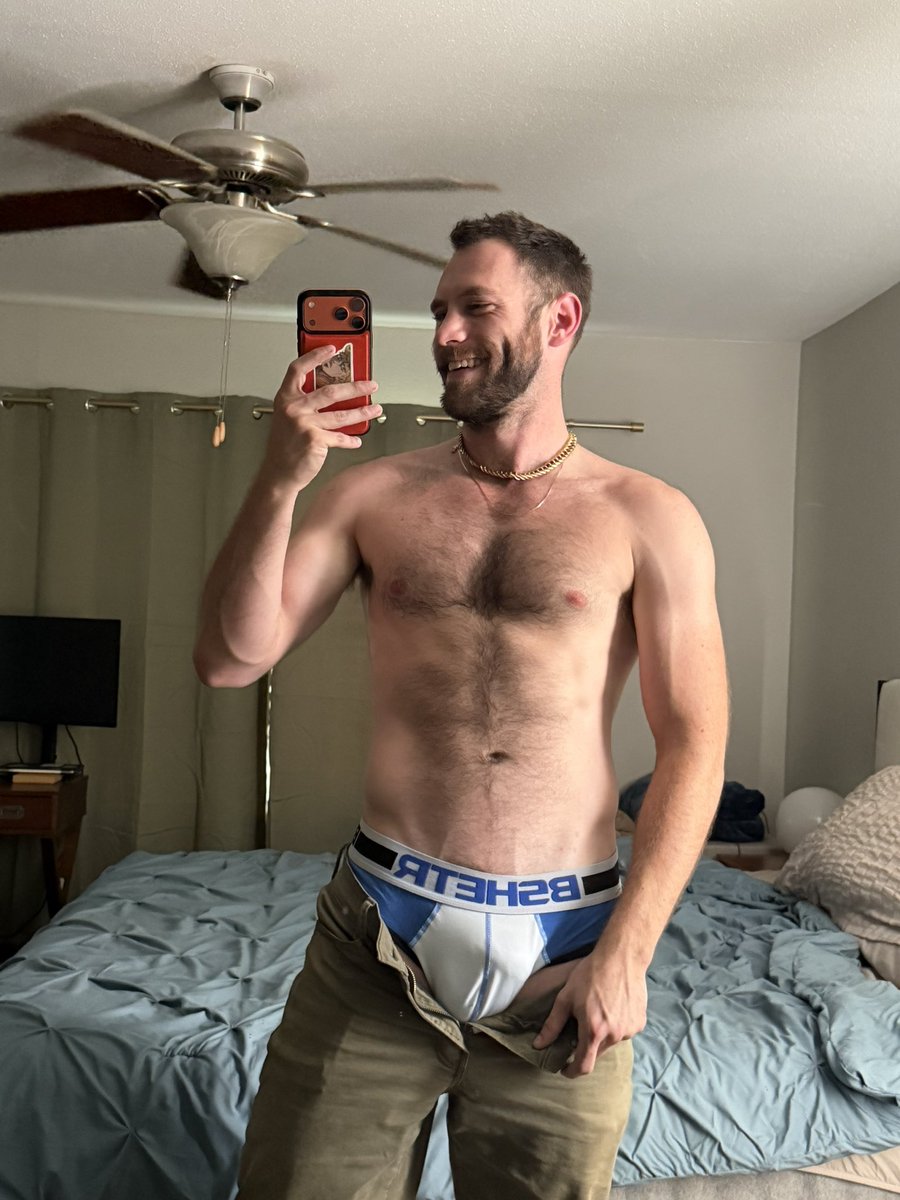 Dustin Gold tweet media