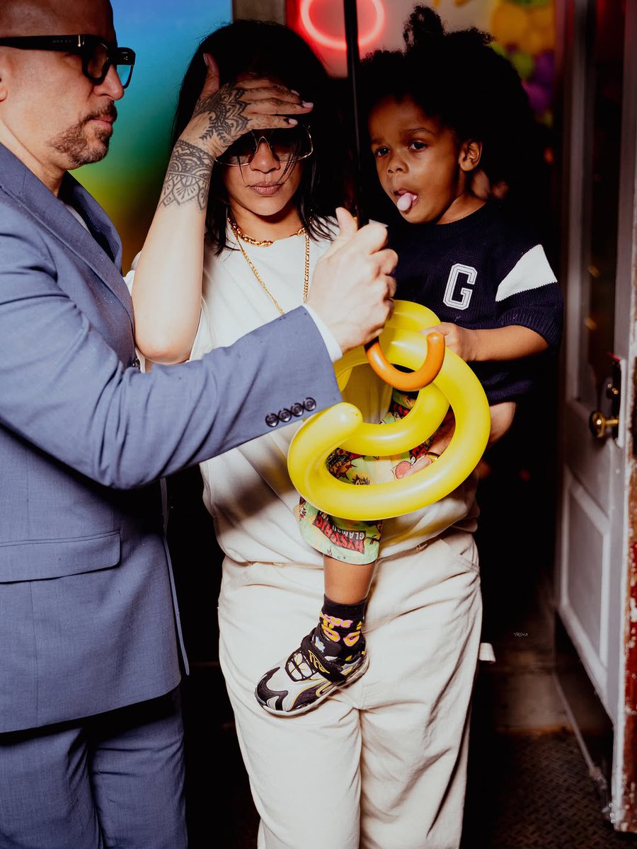 wavecheckers's tweet photo. Rihanna &amp; A$AP Rocky celebrating their son RZA’s 4th Birthday in NYC 🎊 https://t.co/dxMld4i8Gu