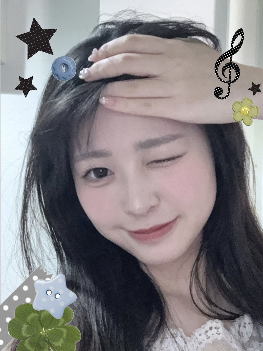 青島もも tweet media